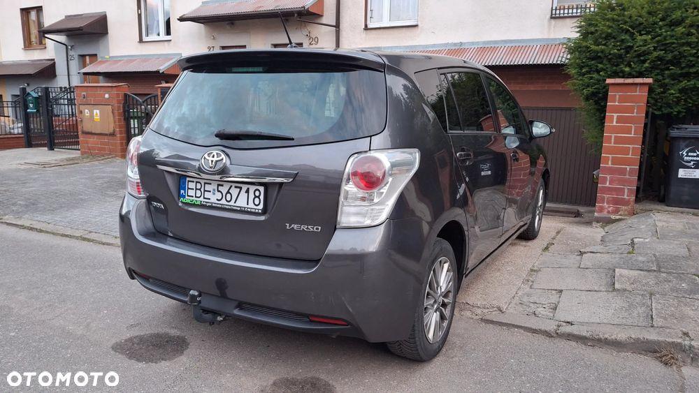 Toyota Verso 1.6 D-4D Prestige 7os EU6 - 37