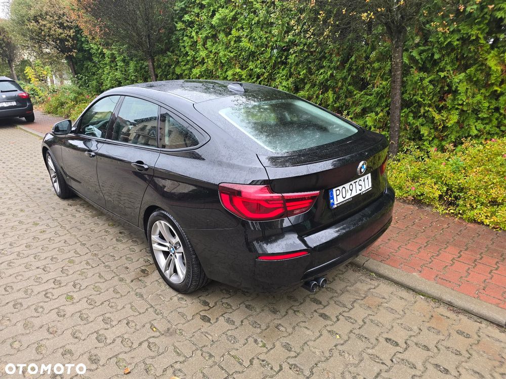 BMW Seria 3 320d Sport Line - 3