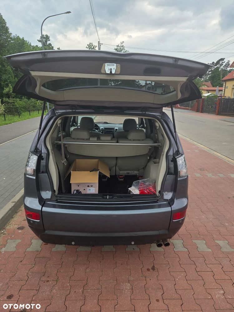 Mitsubishi Outlander 2.0 DID Instyle - 9