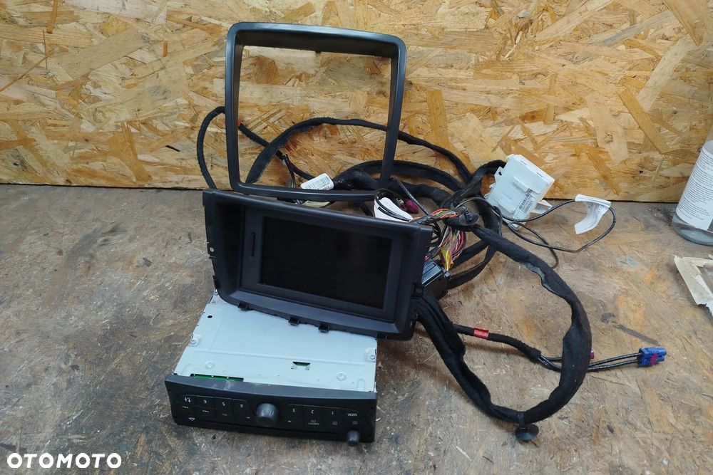 radioodtwarzacz CD NAVI TEL. 761123391 + ekran TomTom i wiązka do RENAULT TRAFIC II - 4