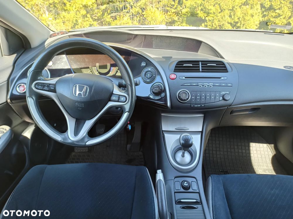 Honda Civic 1.8 Comfort - 16