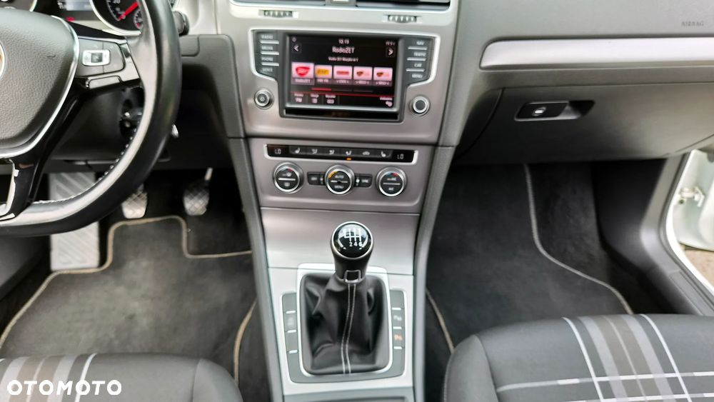 Volkswagen Golf 1.2 TSI BlueMotion Technology Lounge - 32