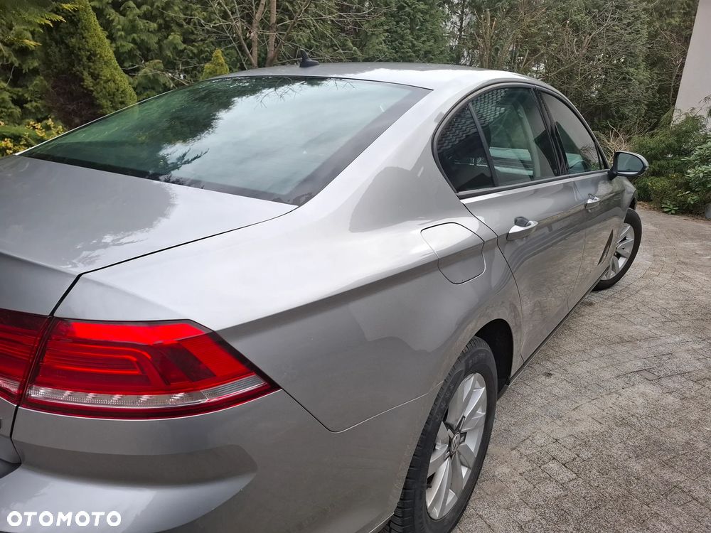 Volkswagen Passat 1.4 TSI BMT ACT Comfortline - 11