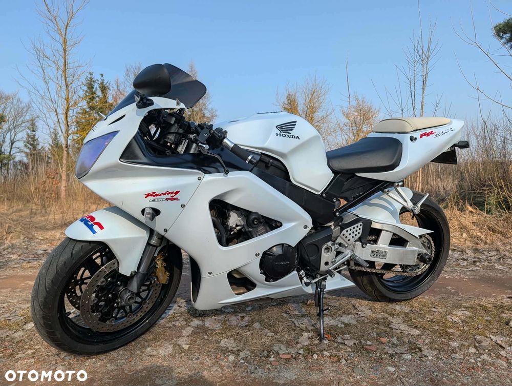 Honda CBR - 24