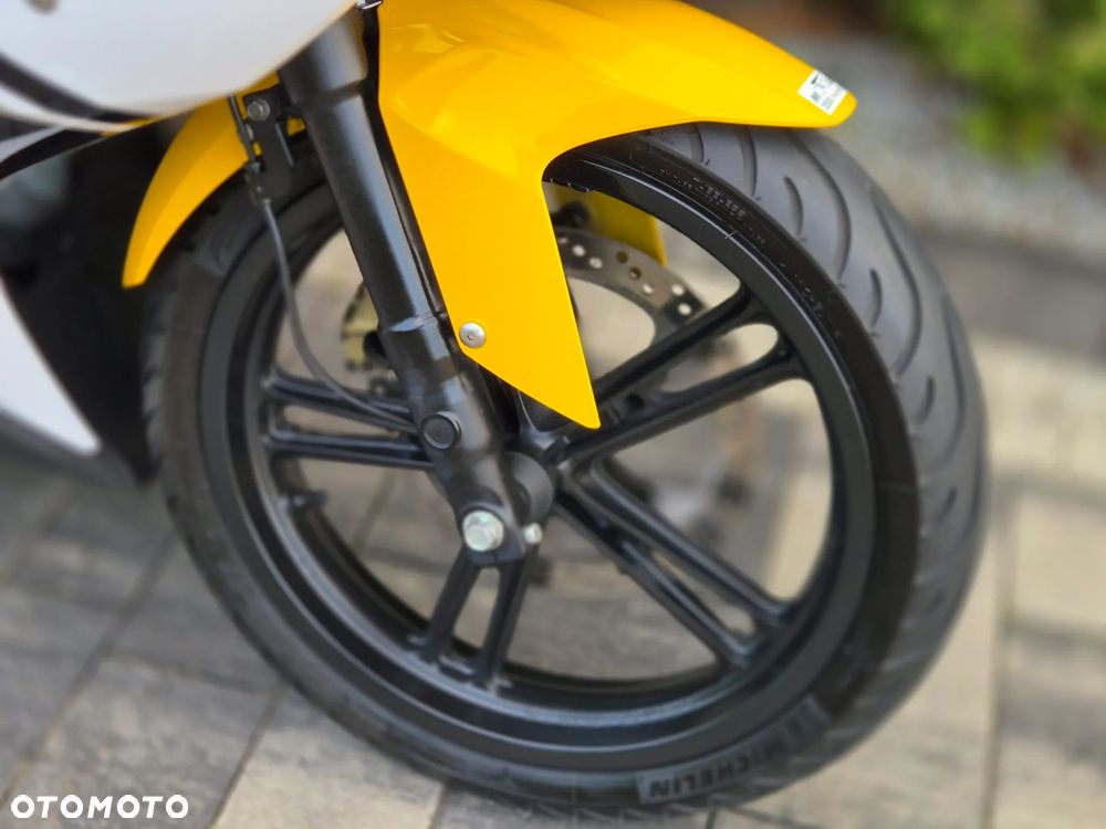 Yamaha R125 - 11