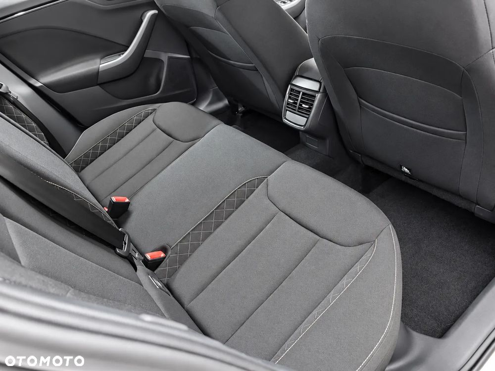 Skoda Kamiq 1.0 TSI Style - 8