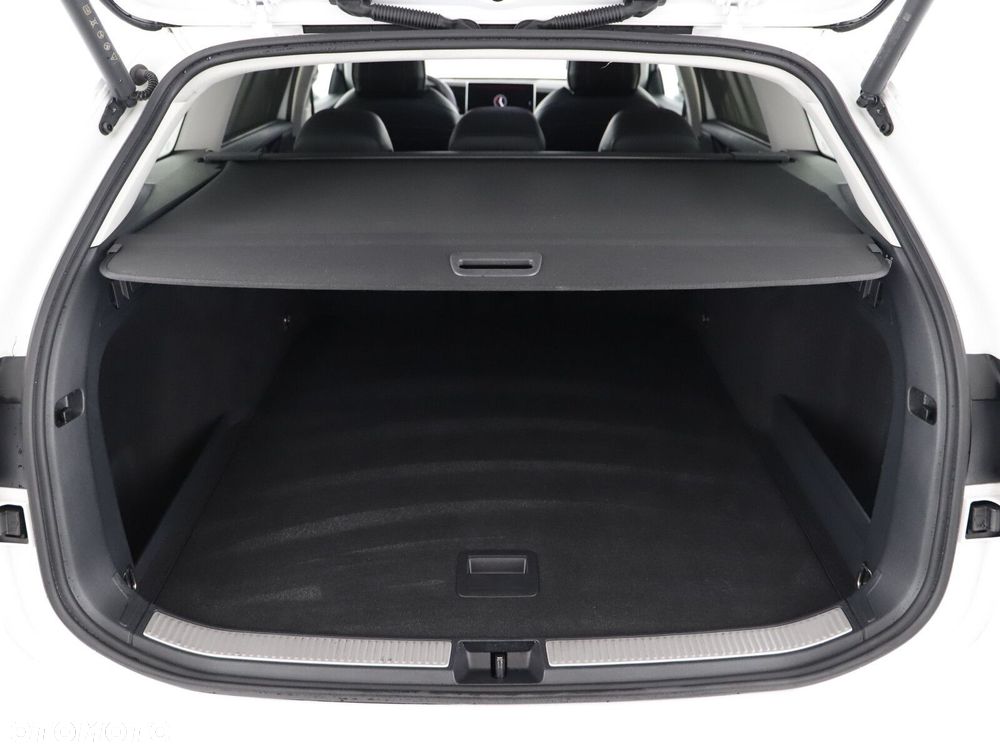 Volkswagen Passat - 29