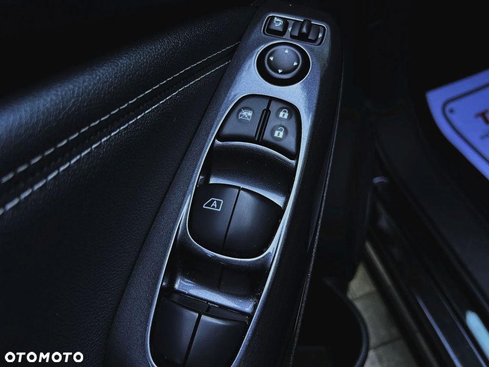 Nissan Juke 1.0 DIG-T DCT N-Connecta - 33