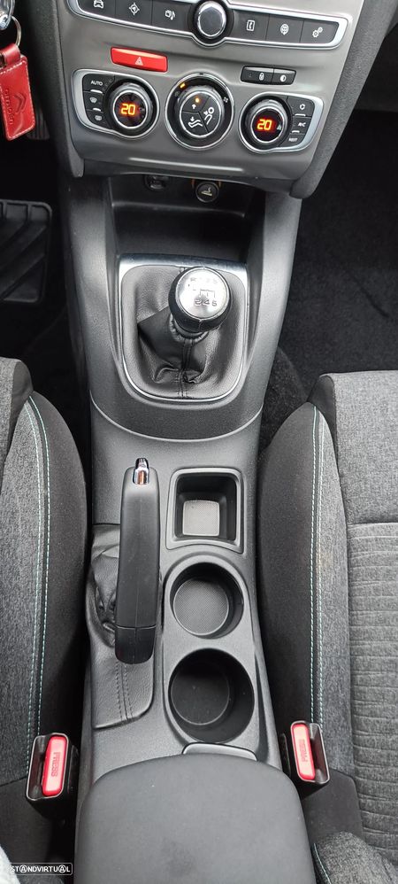 Citroën C4 1.6 BlueHDi Feel Edtion - 23