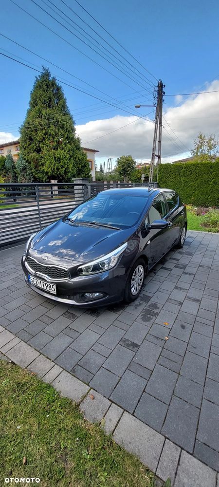 Kia Ceed - 8