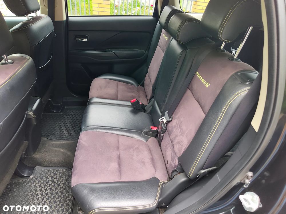 Mitsubishi Outlander 2.2 DID Intense + 4WD - 13