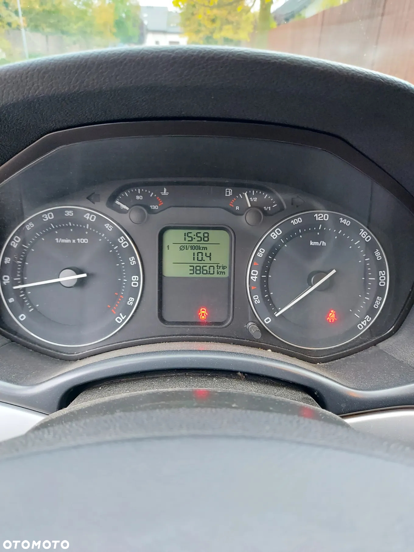 Skoda Octavia 1.6 FSI Ambiente - 2