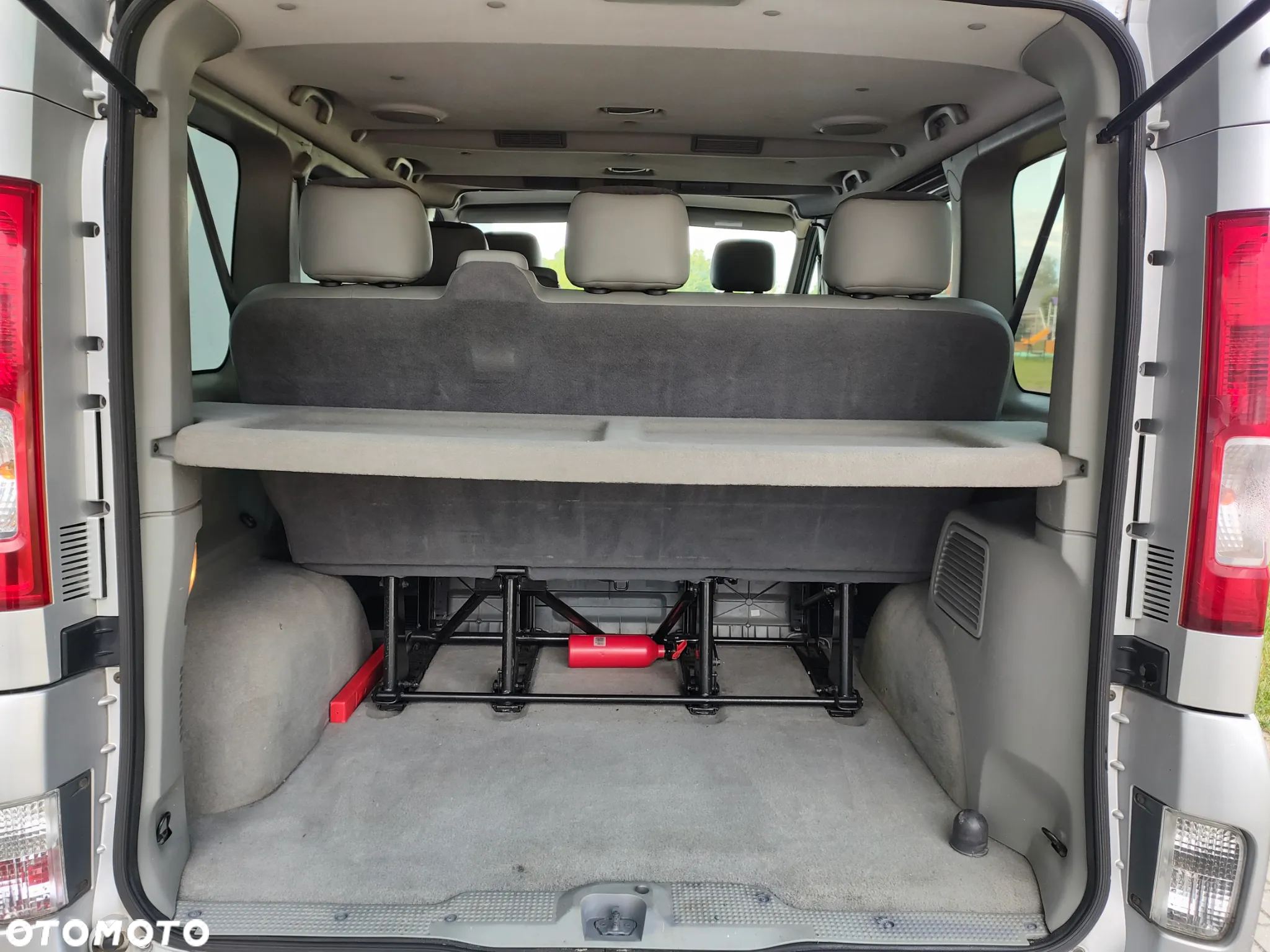 Renault Trafic 2.5 dCi 150 FAP Passenger L1H1 Privilège - 22
