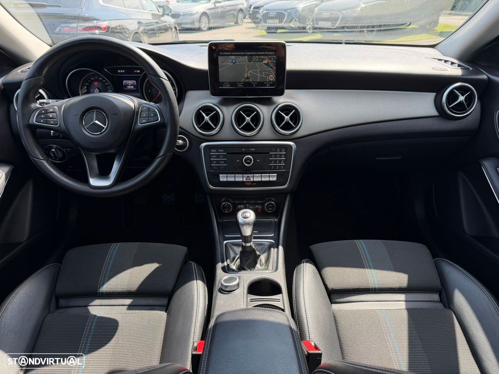 Mercedes-Benz CLA 180 d Shooting Brake Urban - 19