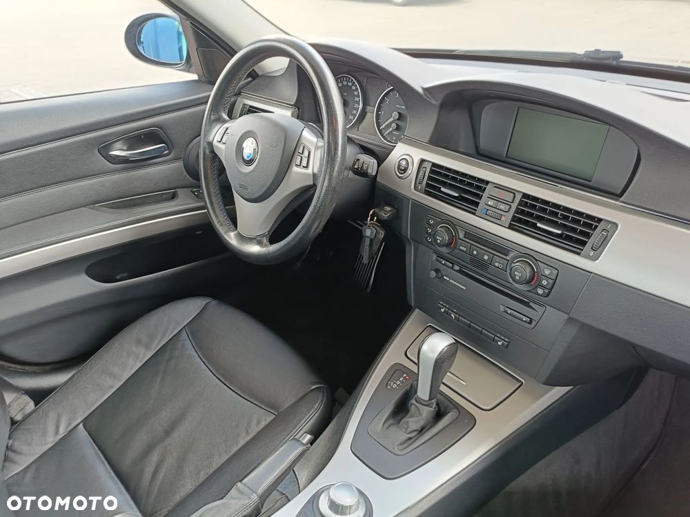 BMW Seria 3 - 12