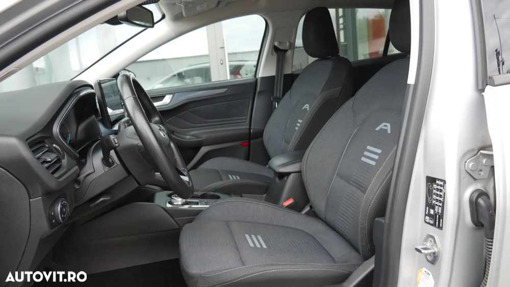 Ford Focus 1.5 EcoBlue Start-Stopp-System Aut. ACTIVE DESIGN - 4