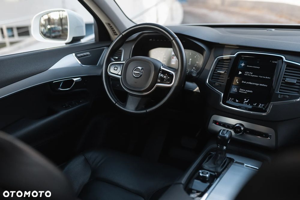 Volvo XC 90 D5 AWD Momentum - 16