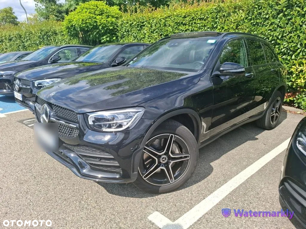 Mercedes-Benz GLC 300 de 4Matic 9G-TRONIC AMG Line - 2