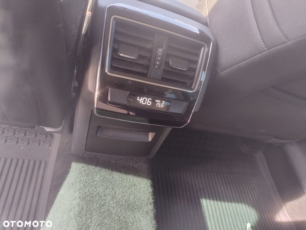 Skoda Superb 2.0 TDI Style DSG - 13
