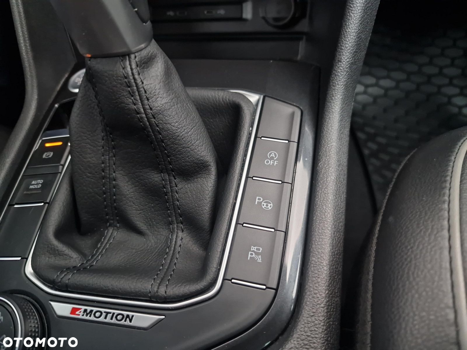 Volkswagen Tiguan 2.0 TSI 4Mot Elegance DSG - 36