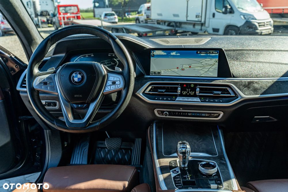 BMW X7 xDrive40i - 18