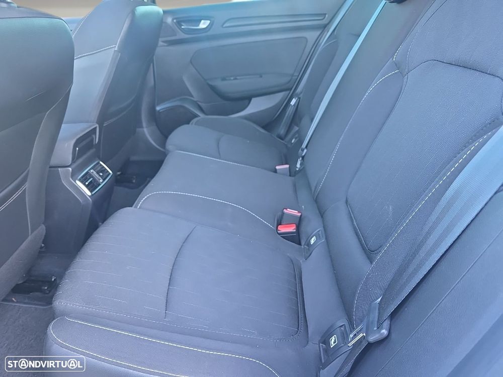 Renault Mégane 1.5 Blue dCi Limited - 11