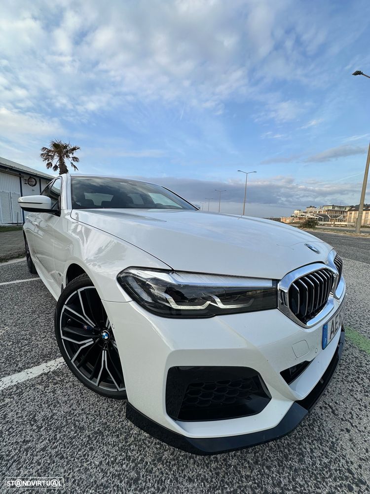 BMW 530 e Pack Desportivo M - 2
