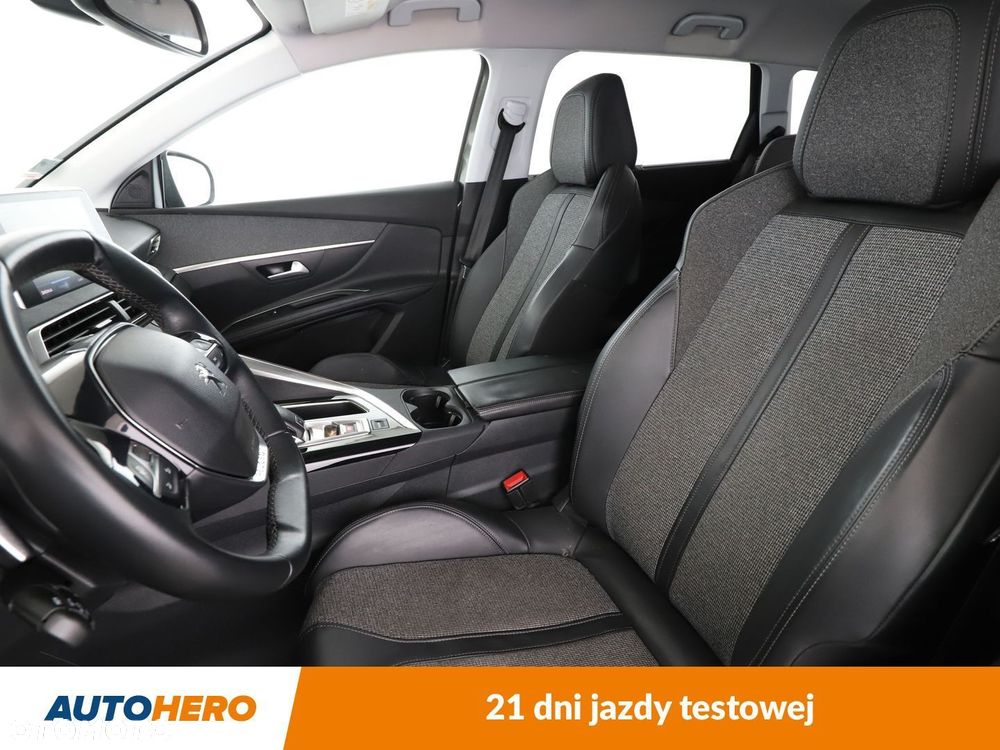 Peugeot 5008 - 10