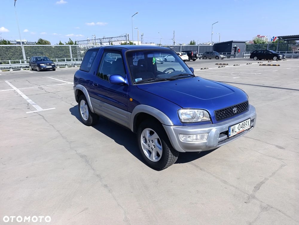 Toyota RAV4 2.0 - 4