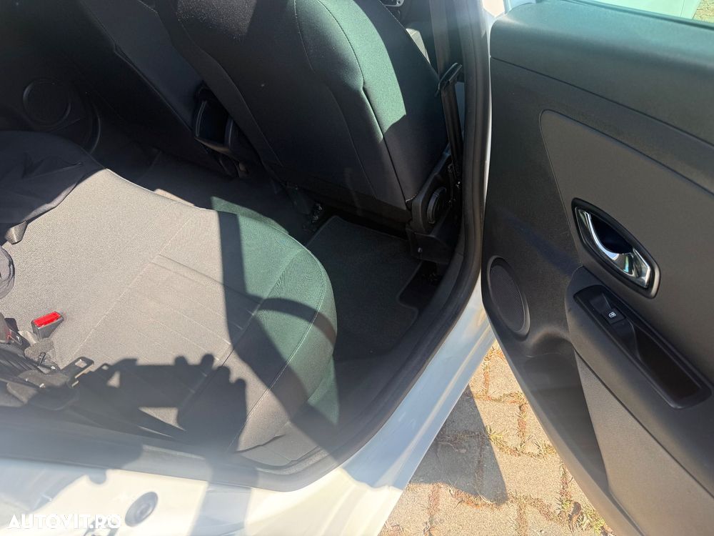 Renault Megane ENERGY dCi 110 EDC LIMITED - 22