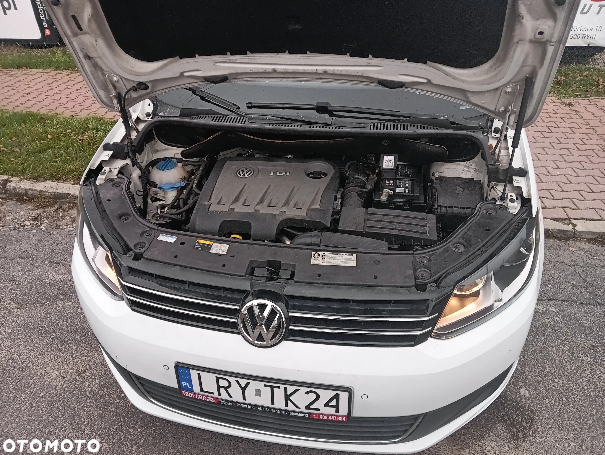 Volkswagen Touran 2.0 TDI DPF BlueMotion Technology DSG Comfortline - 34