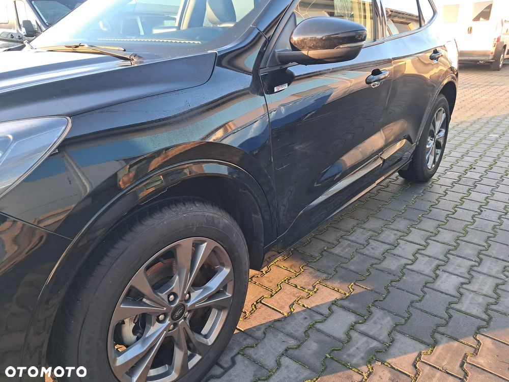 Ford Kuga 2.5 Duratec FHEV 4x4 ST-LINE - 8