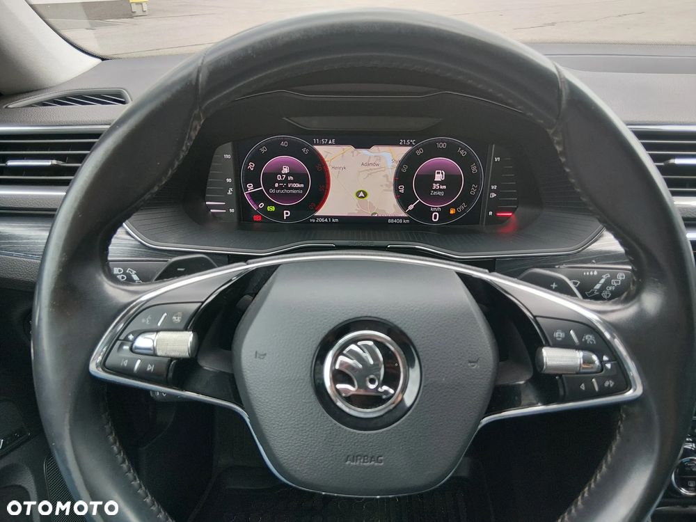 Skoda Superb 2.0 TDI SCR Style DSG - 8
