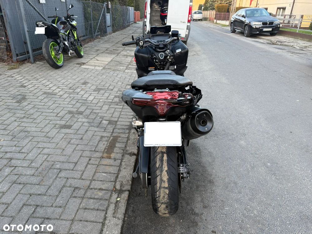 Yamaha Tmax - 8