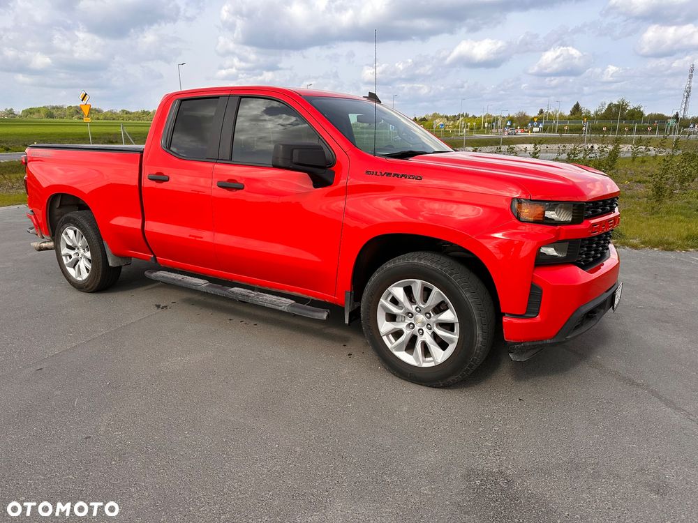 Chevrolet Silverado - 3