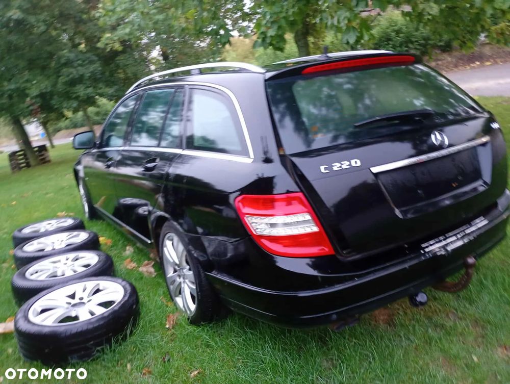 Mercedes-Benz Klasa C 200 T CDI DPF Avantgarde - 4