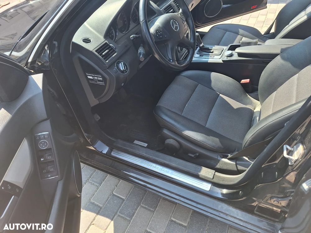 Mercedes-Benz C 180 CGI Automatik BlueEFFICIENCY - 3