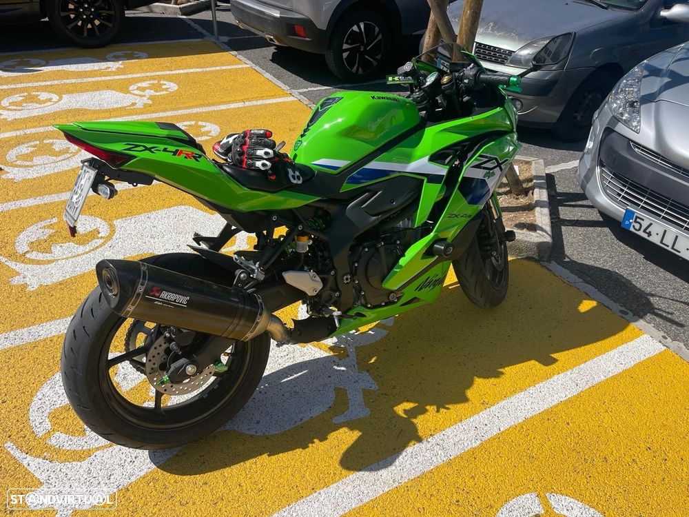 Kawasaki ZX 4RR - 14