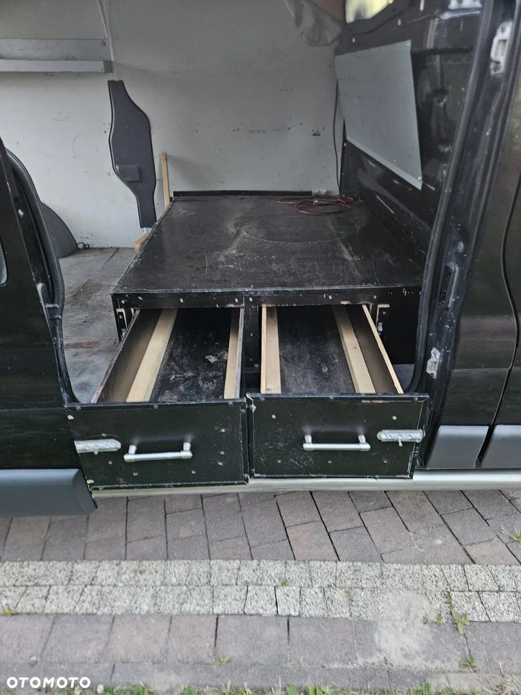 Renault Trafic - 14