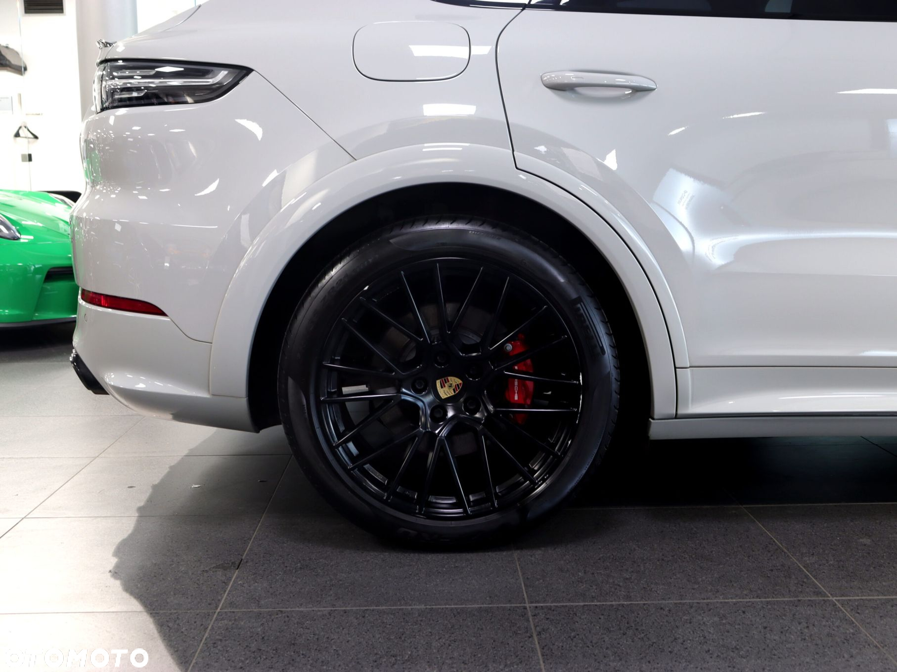 Porsche Cayenne Coupe GTS - 13