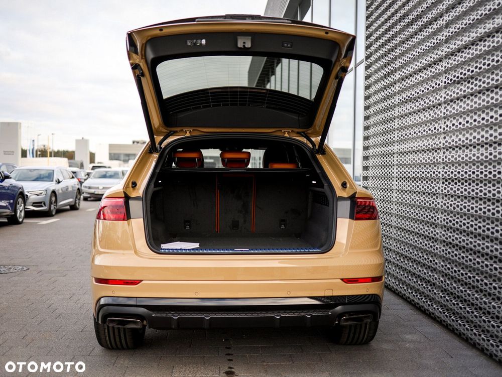 Audi Q8 - 7