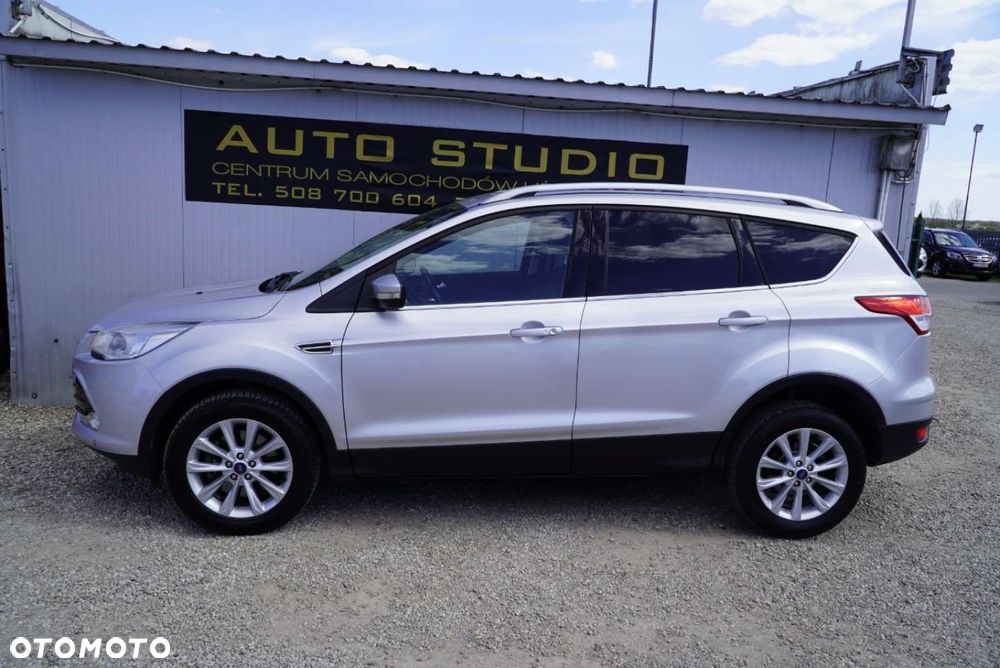 Ford Kuga 2.0 TDCi 2x4 Titanium - 35
