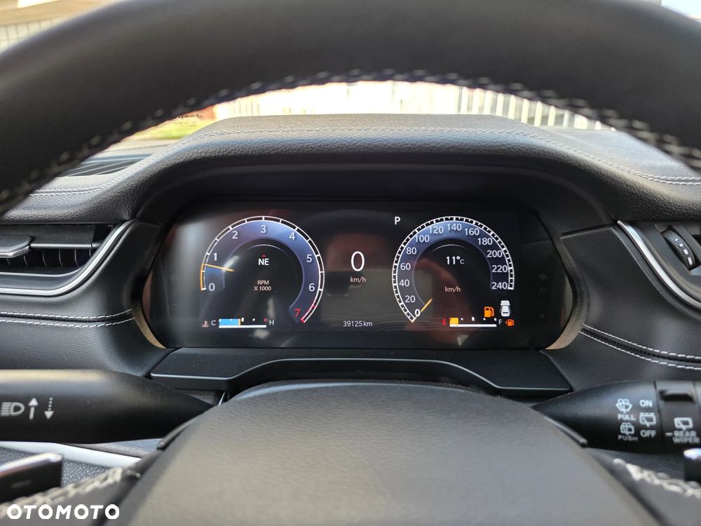 Jeep Grand Cherokee - 21