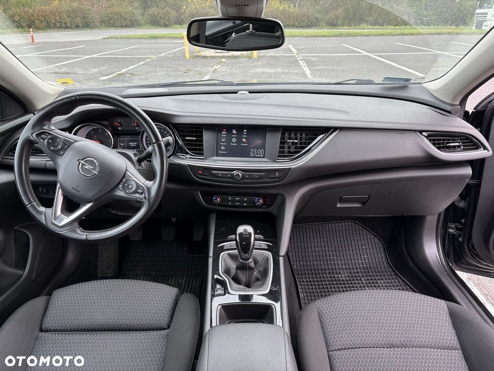 Opel Insignia - 8