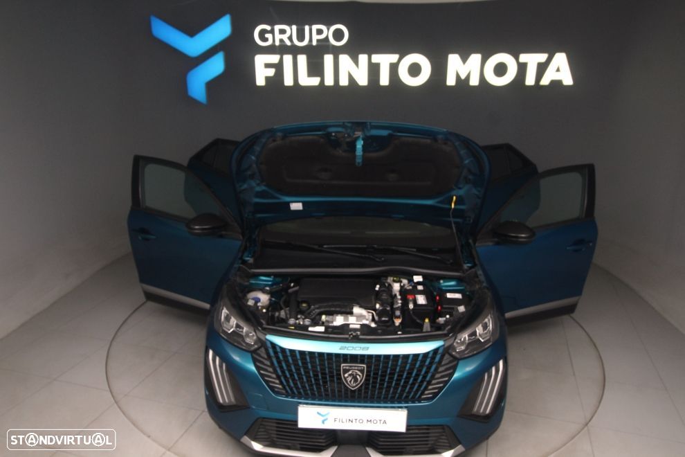 Peugeot 2008 1.2 PureTech Allure - 24