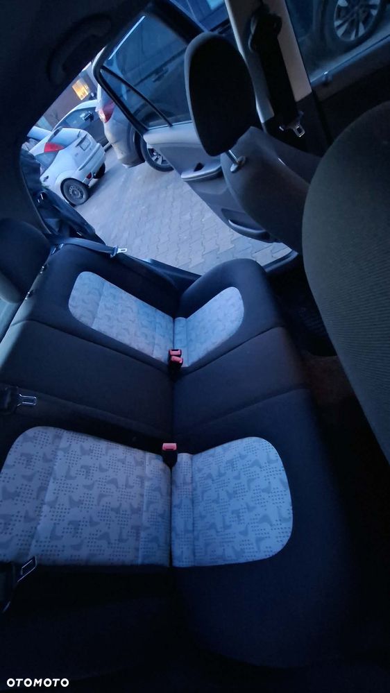 Skoda Fabia 1.4 16V Elegance - 16