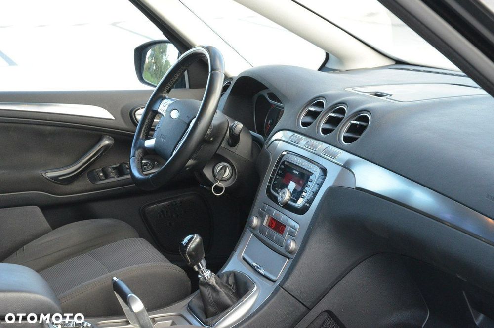 Ford S-Max - 23