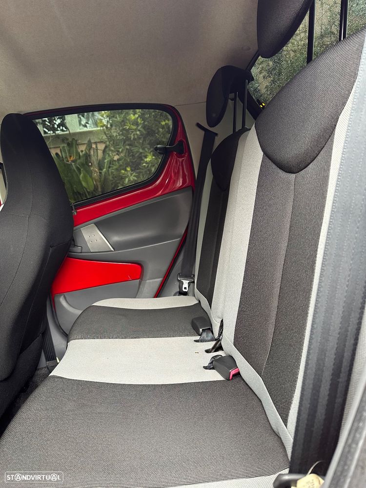 Toyota Aygo Black - 15