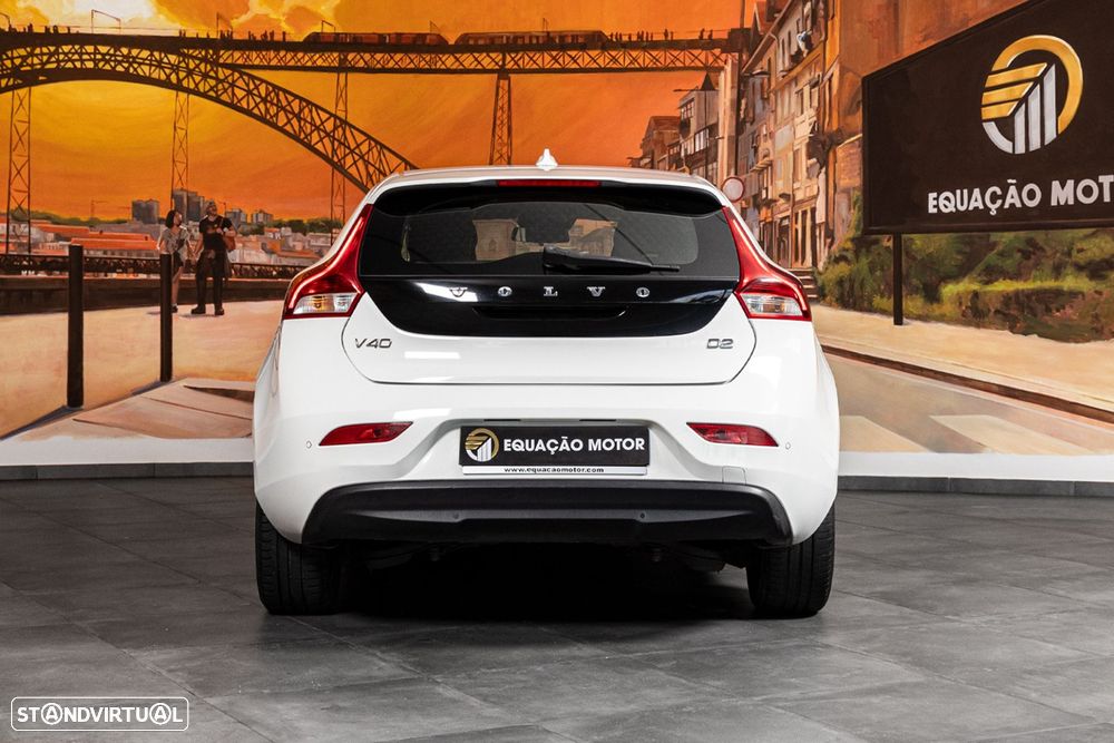 Volvo V40 2.0 D2 Kinetic - 4