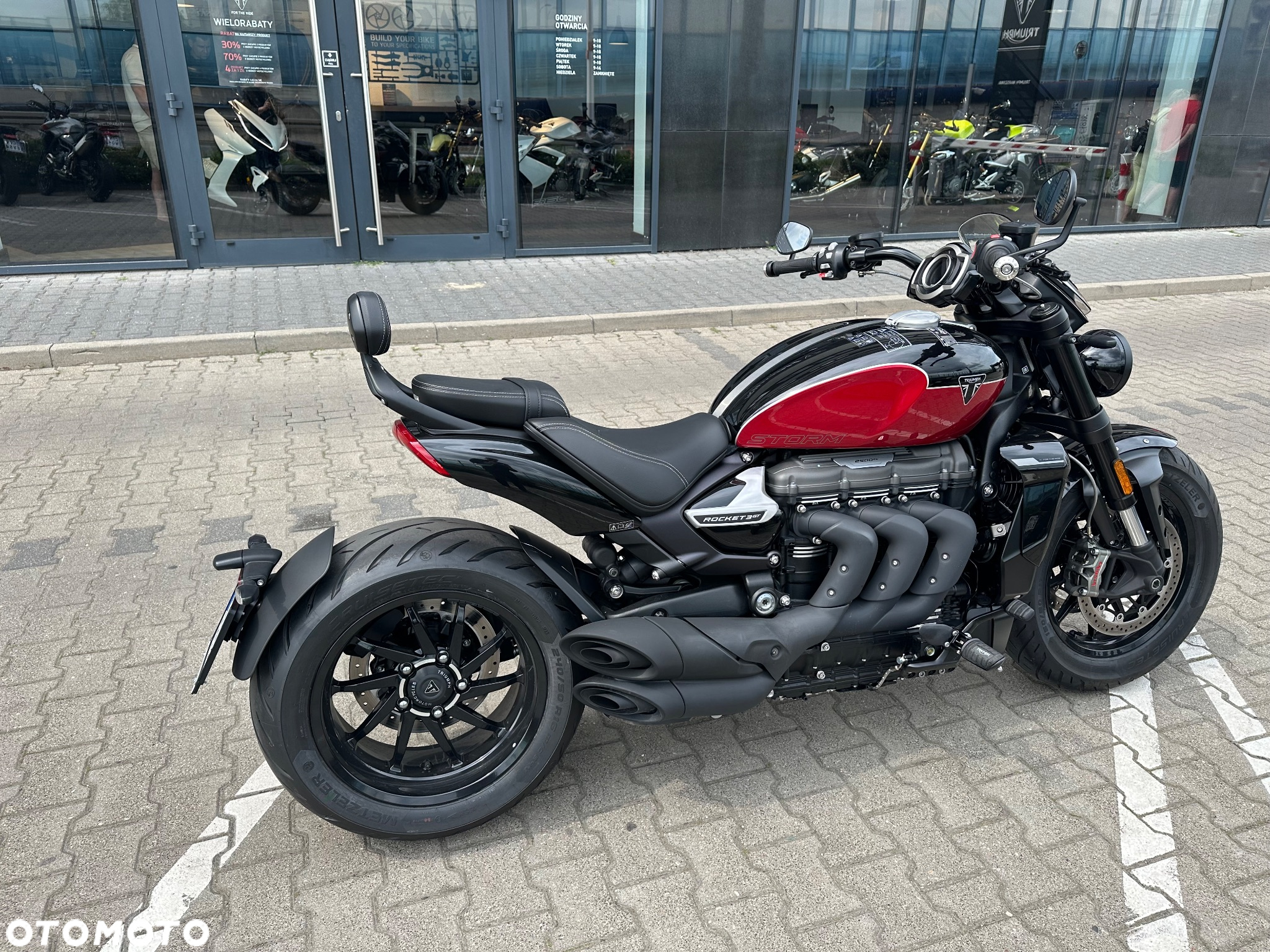 Triumph Rocket - 4